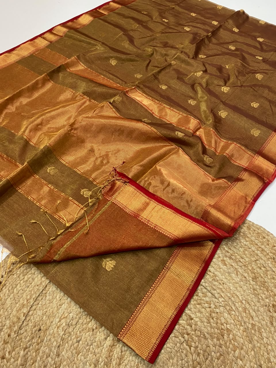 The Handlooms