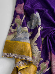 AC014282

Soft silk saree having chex design on all over the saree

*Sparrow Tree print on all over the saree*

Jacquard border on either side

*Rich Kalamkari* pallu as shown

Scalloped sequence & Embroidery lace attached

Teamed with chex blouse having - Anvitha Collections