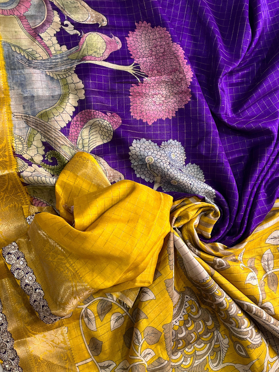 AC014282

Soft silk saree having chex design on all over the saree

*Sparrow Tree print on all over the saree*

Jacquard border on either side

*Rich Kalamkari* pallu as shown

Scalloped sequence & Embroidery lace attached

Teamed with chex blouse having - Anvitha Collections