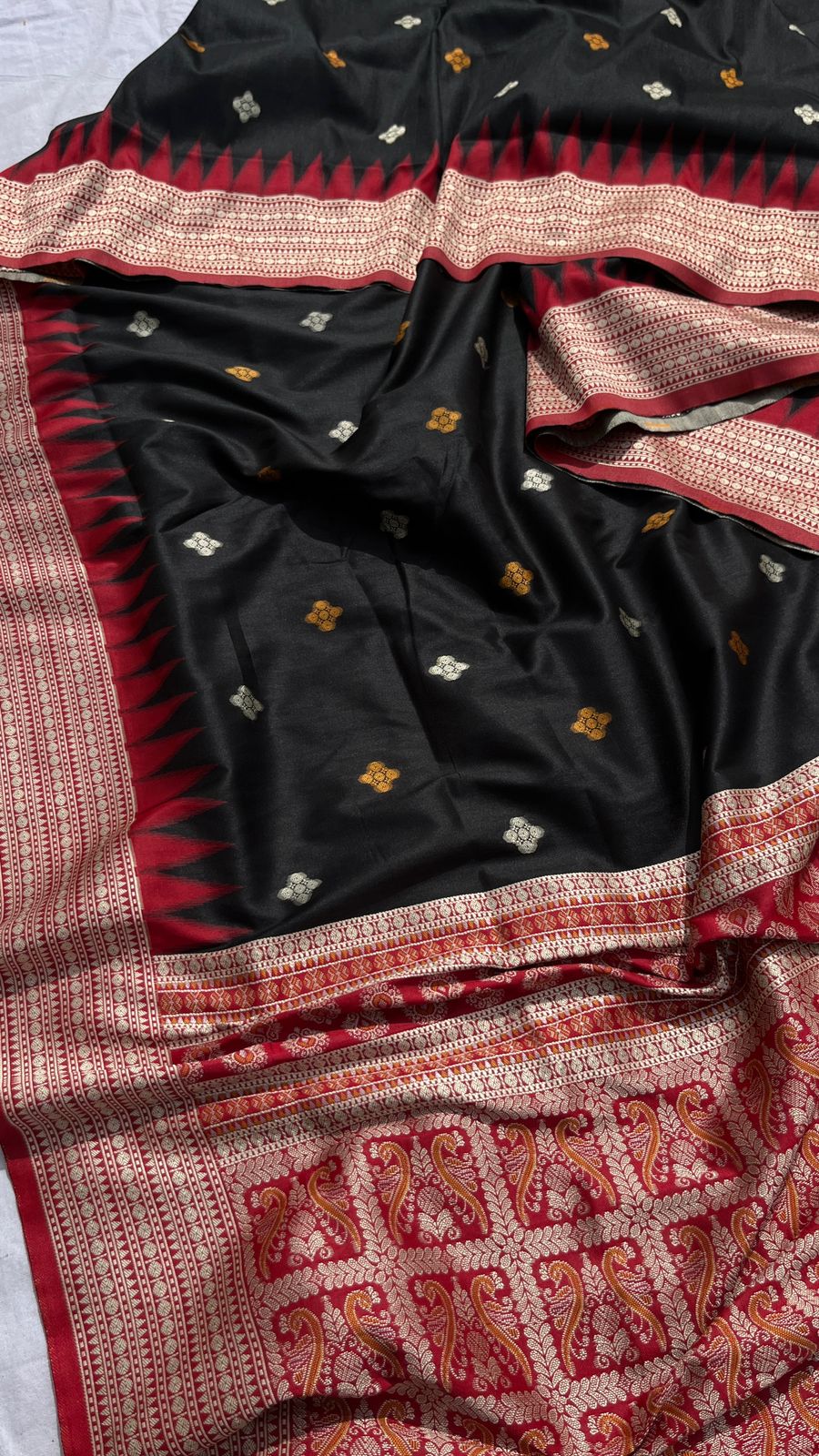 Meena banarasi weaving - Anvitha Collections