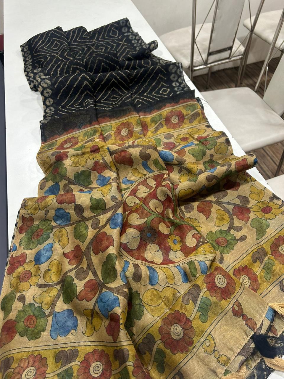 stunning linen saree