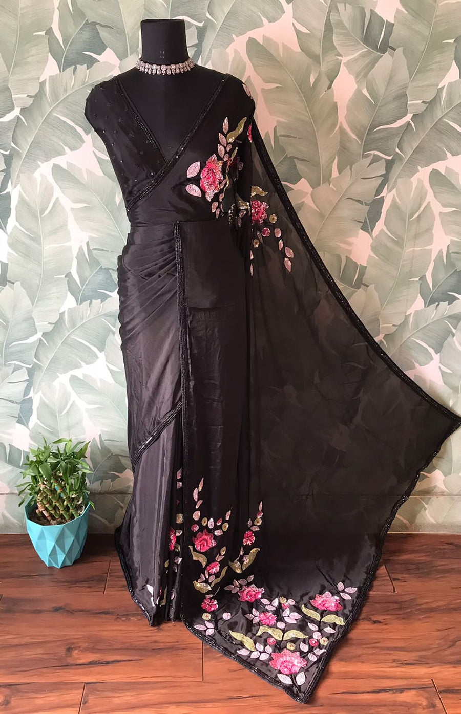 Black & White Premium Pure Chinnon Crepe Silk saree