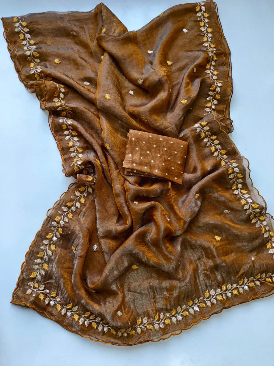 Crush Chiffon Fabric Saree