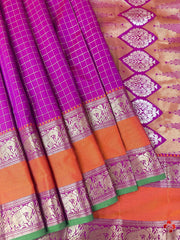 Classy and vintage-inspired Kanjivaram semi-soft silk saree