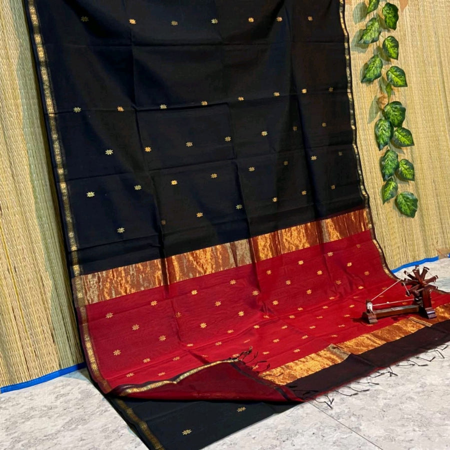 Elegant star ⭐ design Maheswari handloom cotton saree