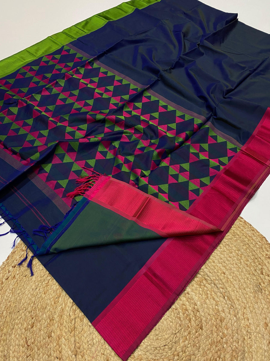 Authentic Maheshwari handloom damruh weaving pallu saree