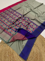 Authentic Maheshwari handloom damruh weaving pallu saree