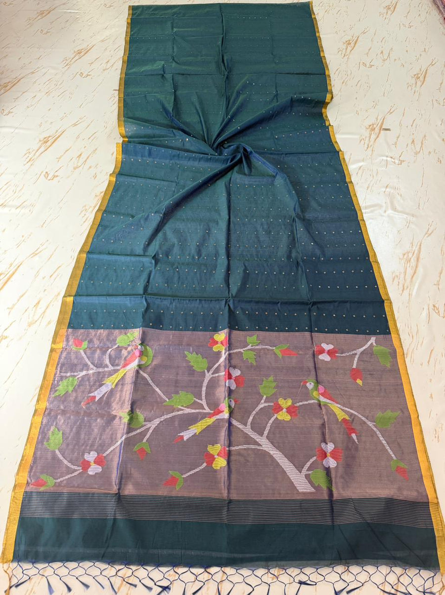 Muslin Jamdani saree