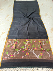 Muslin Jamdani saree