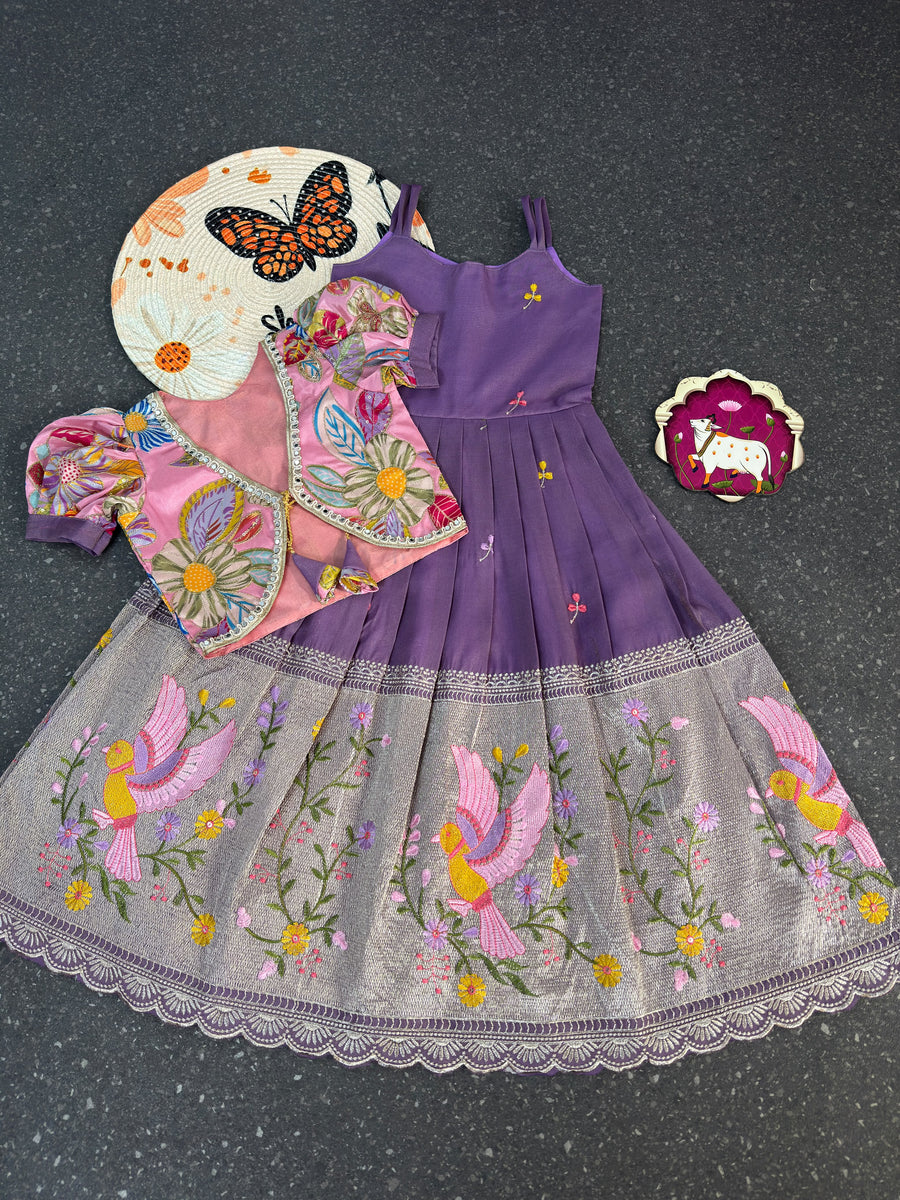 Position Printed &amp; Embroidered Gown for kids